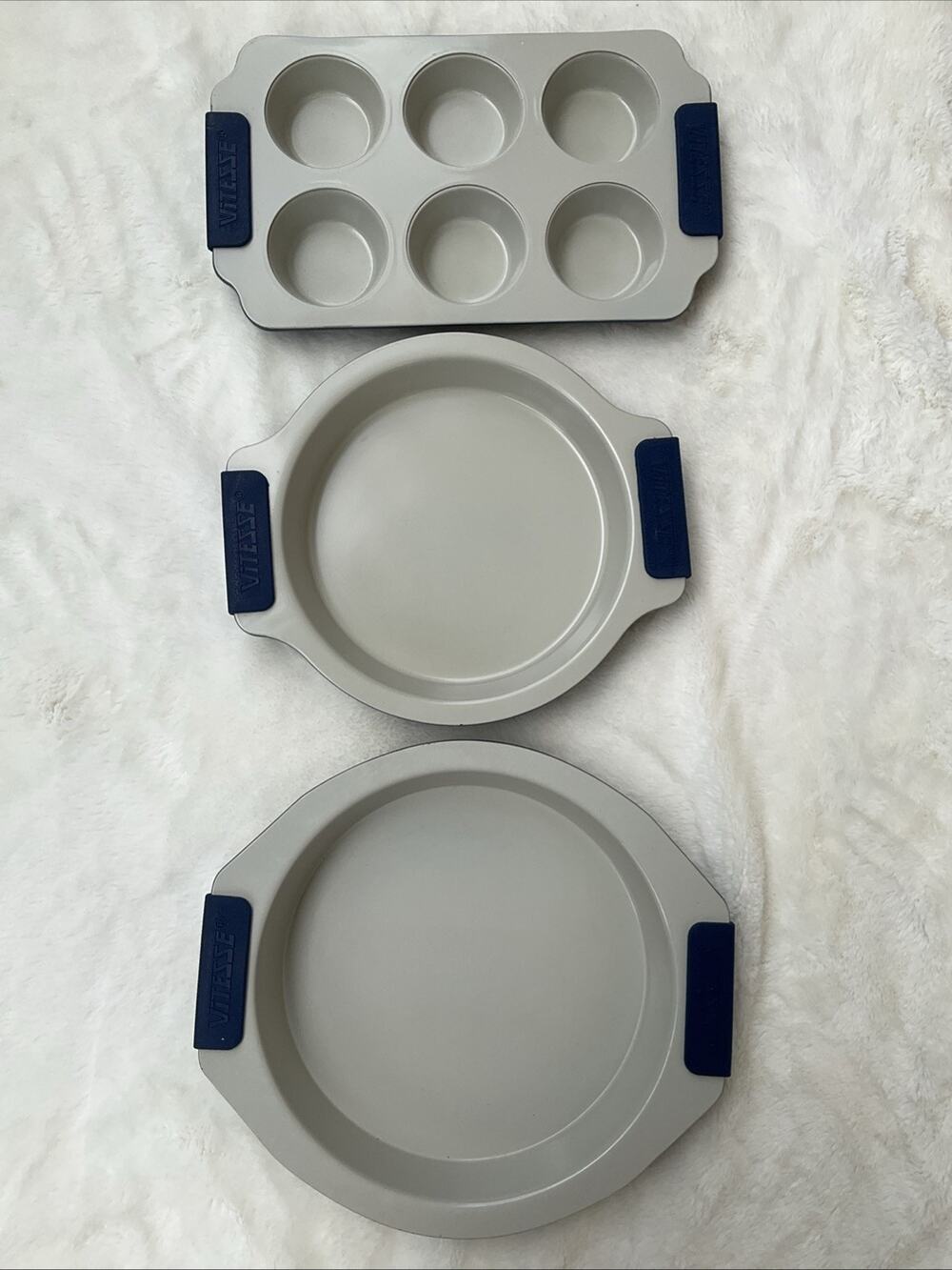 Vitesse France Bundle Of 3 Ceramic 8" Cake Pan, 7” Baking Dish, And Muffin Pan